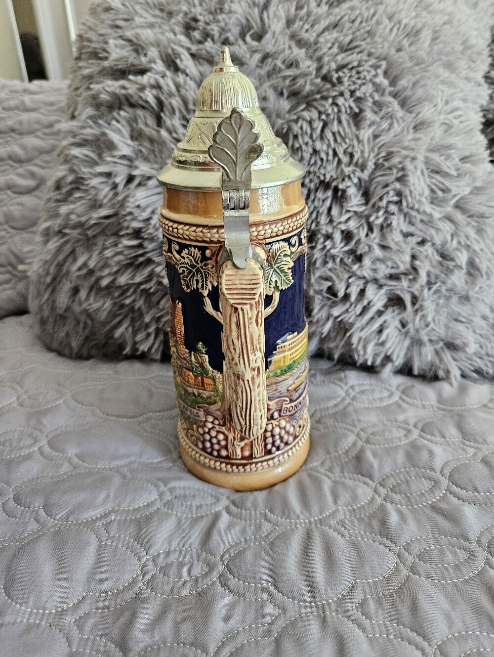 German Beer Stein with Pewter Lid - KOLN Cathedral - Picture 4 of 7